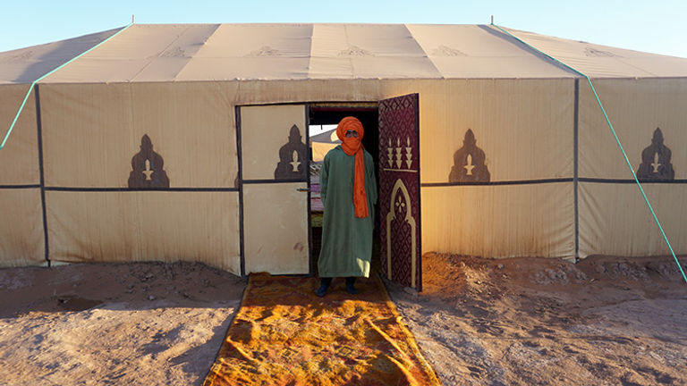 Camping in the Sahara Desert takes place near the Erg Chigaga sand dunes. // © 2018 Valerie Chen
