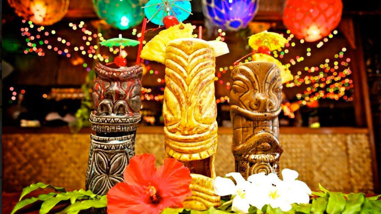 From drinks in tiki glasses to hanging glass balls, La Mariana is the quintessential tiki bar.