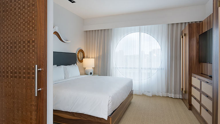 Guestrooms evoke the feeling of a chic beach cottage. // © 2017 Hyatt Centric Waikiki Beach