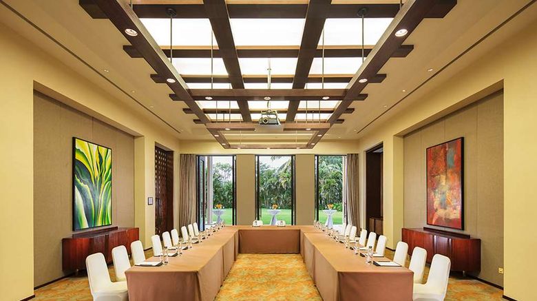 <b>Hilton Sanya Yalong Bay Resort & Spa Meeting</b>. Images powered by <a href=_-5.html title="IcePortal" target="_blank">IcePortal</a>.