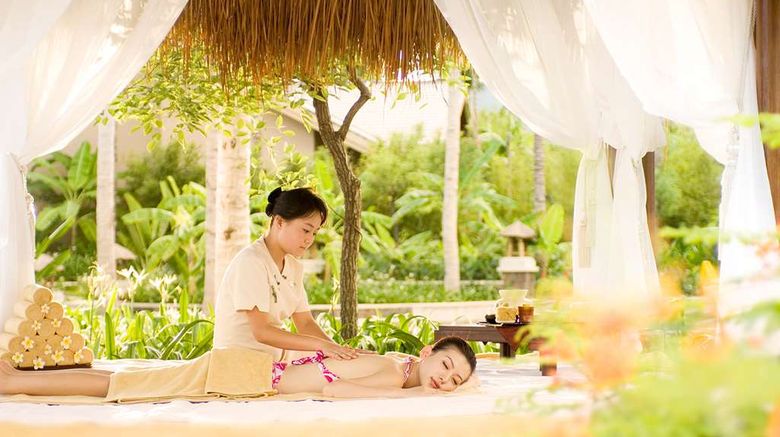 <b>Hilton Sanya Yalong Bay Resort & Spa Spa</b>. Images powered by <a href=_-5.html title="IcePortal" target="_blank">IcePortal</a>.