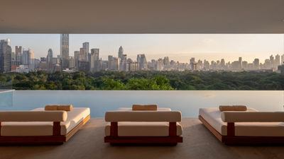 Review: Dusit Thani Bangkok