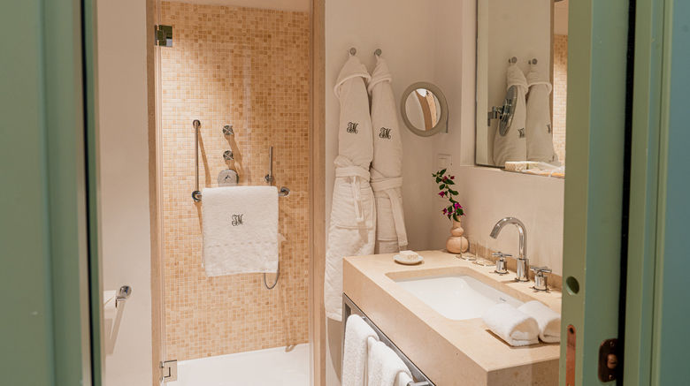 <b>Rocco Forte Masseria Torre Maizza Room</b>. Images powered by <a href=_-9.html title="Leonardo Worldwide" target="_blank">Leonardo</a>.