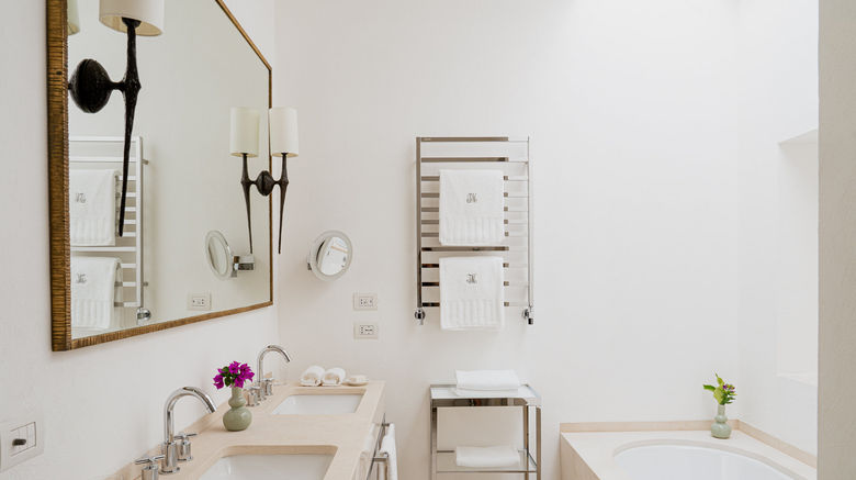 <b>Rocco Forte Masseria Torre Maizza Room</b>. Images powered by <a href=_-9.html title="Leonardo Worldwide" target="_blank">Leonardo</a>.