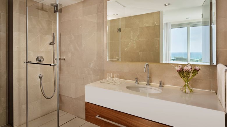 <b>The Ritz-Carlton, Herzliya Room</b>. Images powered by <a href=_-7.html title="Leonardo Worldwide" target="_blank">Leonardo</a>.