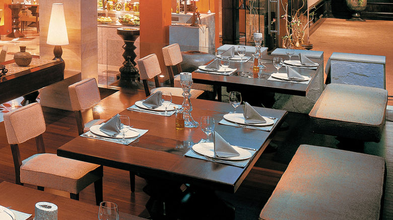 <b>The Taj Mahal Palace Tower Restaurant</b>. Images powered by <a href=_-2.html title="Leonardo Worldwide" target="_blank">Leonardo</a>.