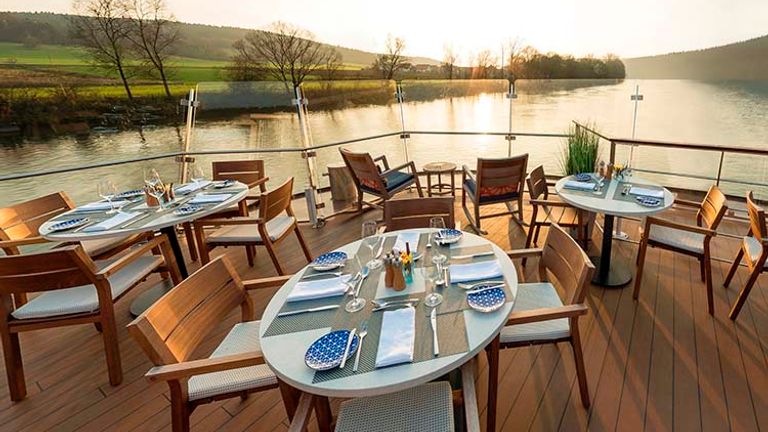 Viking River Cruises_Aquavit Terrace