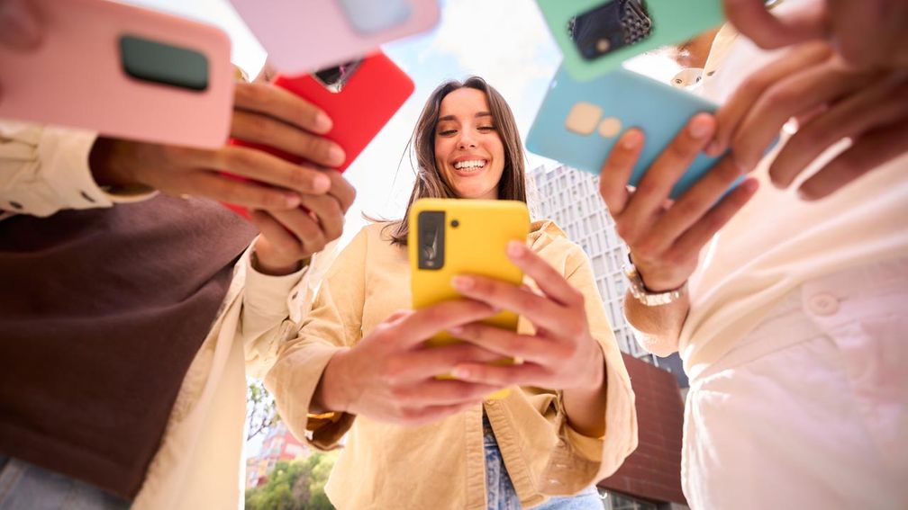 Why Travel Advisors Need to Support Each Other on Social Media